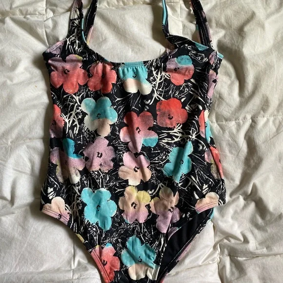 Billabong one-piece swimsuit. - Picture 1 of 2
